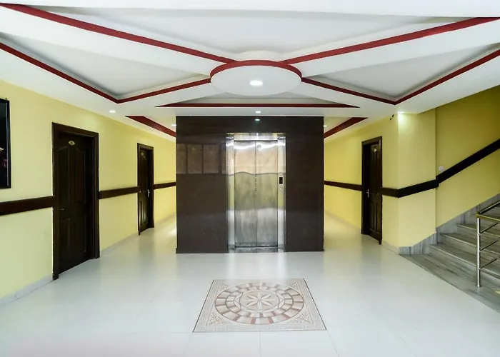 Oyo 105 Travel 3*